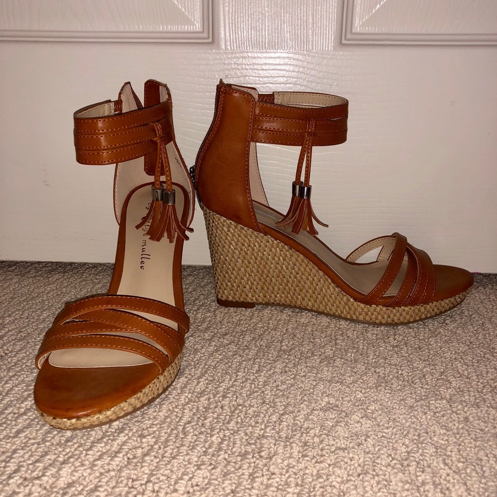 Ann Marino Wedges